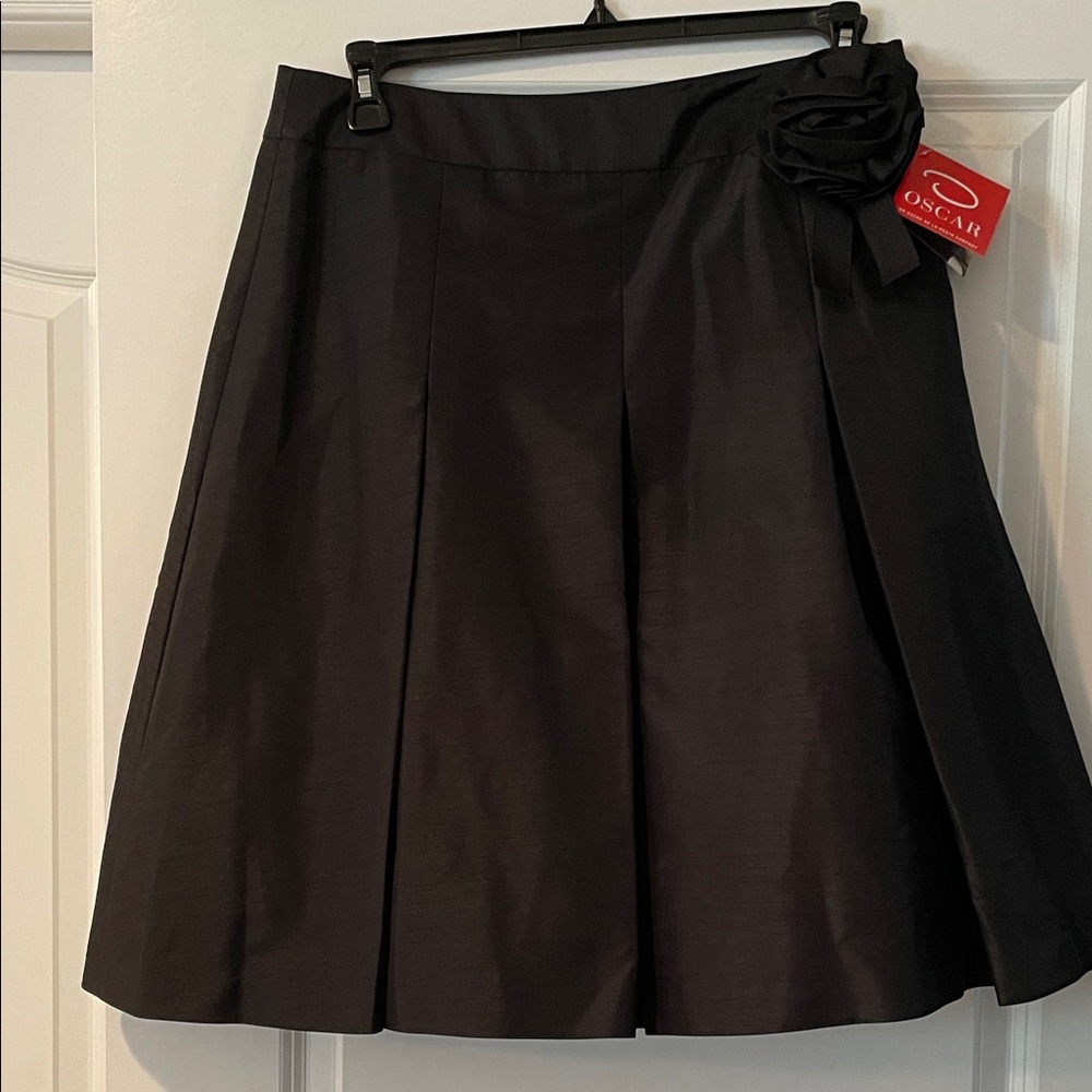 Oscar de la Renta Black A-Line Skirt with Floral Detail